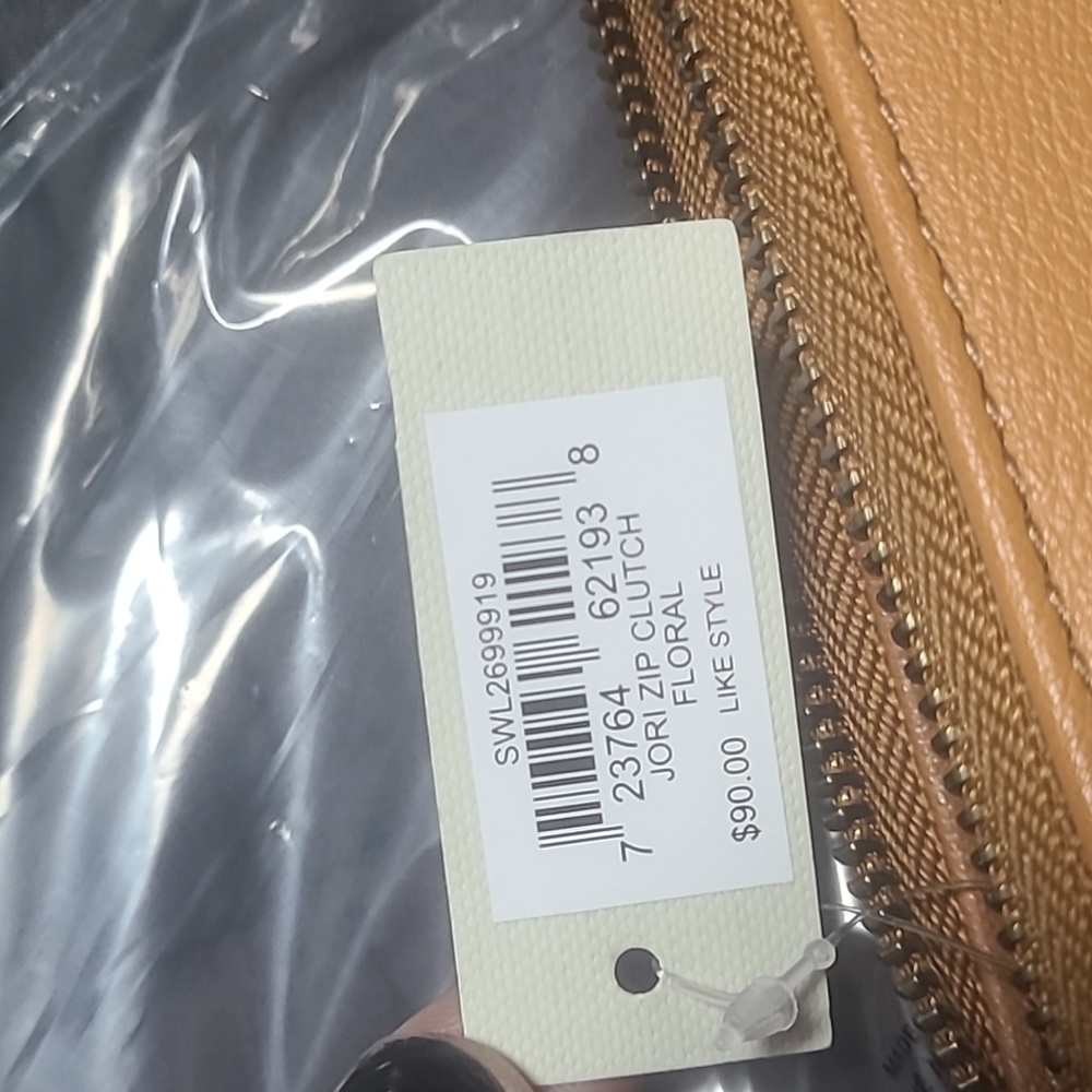 Fossil Wallets - Picture 2 of 3